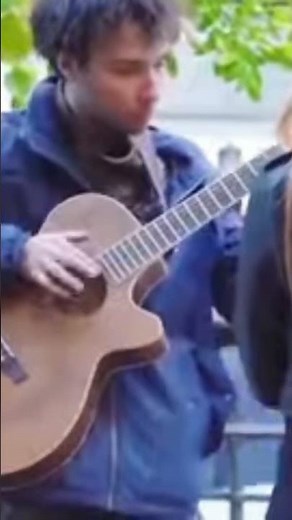 Street Guitar Performance - AkStar