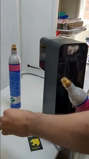 How to replace your SodaStream CO2 gas cylinder 🍾