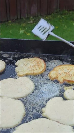 AMAZING pancakes FAST on the Razor Griddle