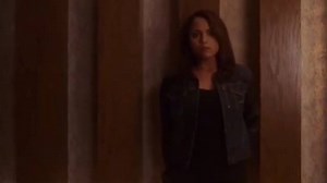 # CHICAGO FIRE - STAFFEL 4 AUF VOX # ** Deutsche Free - TV Premiere ** Auf die Frage von euch, wie wird die 4. Staffel? Sagen wir nur: Schaut euch das Video an .. TIEF DURCHATMEN!! * Noch eine Stunde * | Chicago Fire - Germany