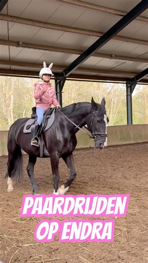 Op de manege met Sureyha #paardrijden #equestrian #paardenmeisje #Ruitersport #manege