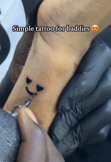 Simple Tattoos for Baddies: Unique Designs to Try