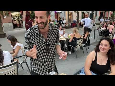 Impromptu Invisible Deck Performance | Nuova Magia by Giancarlo Scalia