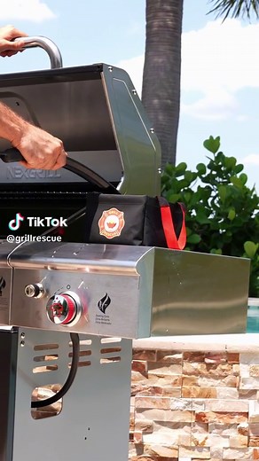 The Rescue Pro: breaking new ground with an advanced notched scraper and enhanced head, affirming its position as the best grill brush. #grilling #grillbrush #heatresistant #bbq #new #innovation #premium #fyp