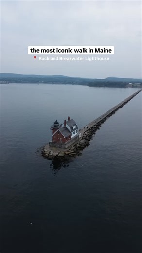 Everything you need to know about walking to the Rockland Breakwater Lighthouse ⬇️ nearly 1 mile out to sea flat walk, but uneven granite stones takes 30-45 minutes each way incredible harbor ocean views the entire time seals boats if you’re lucky super windy exposed bring layers sturdy shoes recommended (rocks can be slippery) one of the most unique lighthouse walks in Maine 🤍 #maine #newenglandroadtrip #rockland #lobsterroll #roadtripusa | Our RV Venture