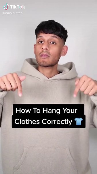 Proper Ways to Hang Your Clothes for a Fresh Look