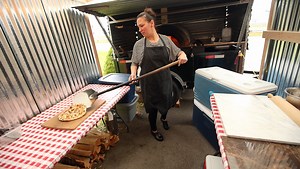 Peninsula Pies is purveying pizza in Hansville