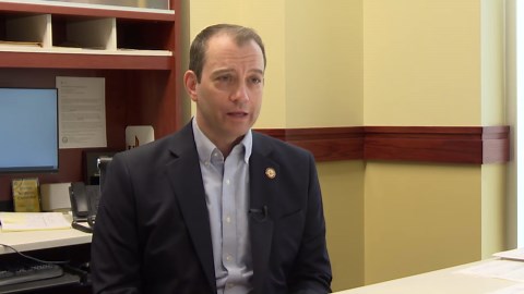 KEDM Public Radio experiencing major funding cuts, programs being eliminated