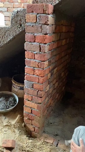 Construction.Tips on Instagram: "How to make wall joints by breaking bricks"