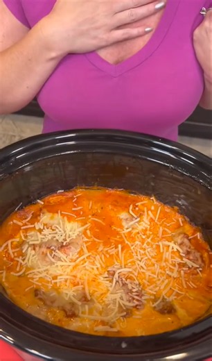 This almost instant crockpot lasagna makes Italian comfort food easy