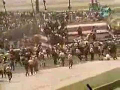1971 Indy500 Pacecar crash 1of2