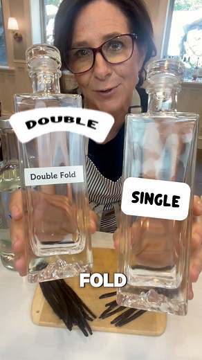 Making your own vanilla extract? Here’s the deal: Single-fold = standard strength. Double-fold = twice the beans, twice the flavor. Same booze, but way more PUNCH!💥 Use less in your recipes, but still get that rich, bakery-style flavor. Wanna take your homemade extract to the next level? Start with the right ratio. For more info follow the link: 👇 https://www.vanillapura.com/pages/single-fold-vs-double-fold-vanilla-extract 📌 Save this for your next batch or tag a DIY buddy who needs to know!