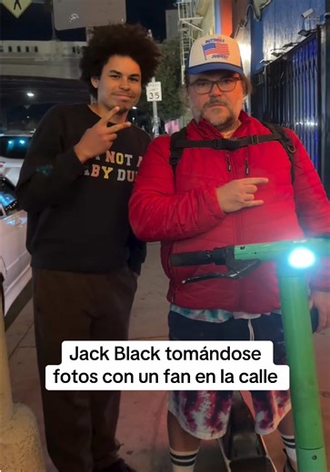 Jack Black y sus momentos con fans en la calle