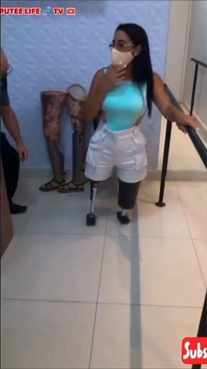 Amputee lady training using mobility #limbloss