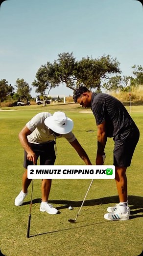 TREY NIVEN on Instagram: "Another on course fix for @jaybothroyd 欄 Upslope chip⬆️ #golf #golftips #golfswing"