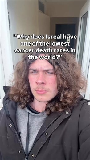 Israel has the second highest skin cancer rate in the world and the fourth highest rate of per capita vegetable oil consumption. These two facts are related. Polyunsaturated fats (PUFAs) in your skin, obtained from your diet, form reactive species when exposed to UV light.