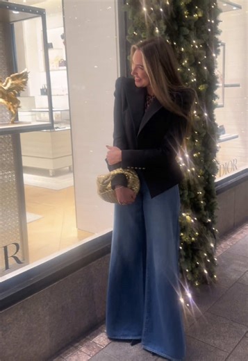 So gorgeous ✨⚜️🖤 #versace @Balmain #bottega #louboutin #graftonstreet #dublin