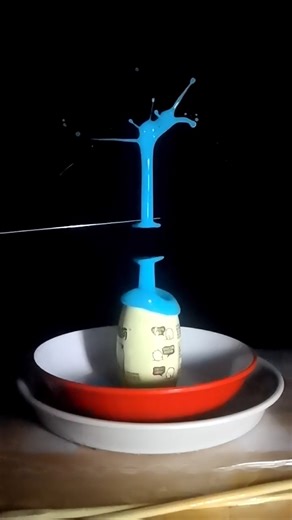 Cut the water column with a knife 挥刀断蓝水