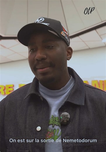 J’ai été invité par Nicolas Sene à découvrir la pièce de théâtre Nemetodorum au Théâtre Nanterre‑Amandiers Un projet artistique participatif qui donne la parole à 14 jeunes de Nanterre, venus raconter leur ville, leurs rêves et leurs réalités sur scène. La pièce s’appuie sur leurs témoignages et leurs textes, écrits avec l’auteur Noham Selcer et mis en scène par Julie Bertin et Jade Herbulot du Birgit Ensemble À travers ce projet, l’idée est simple : laisser la jeunesse raconter sa propre histoi