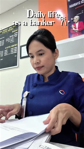 A Day in the Life of a Banker: Insights and Experiences