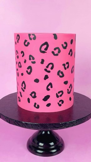 🍰 Leopard print cake magic brought to life by @frostform and @pinkaliciouscakes! 🐆 Watch as they skillfully craft this stunning creation, blending artistry with deliciousness. Indulge your senses with their mesmerizing cake reel! #FrostForm #CakeArt #LeopardPrint | Cake Craft Company