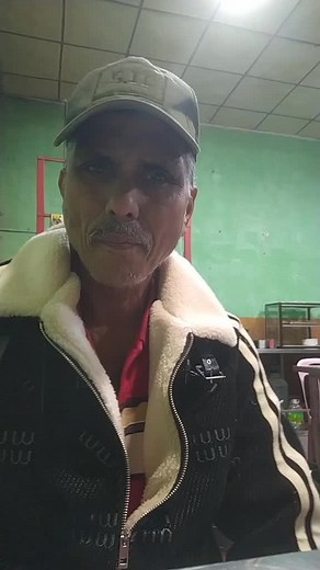 Fashion Insight: Striped Jacket and Cap Style