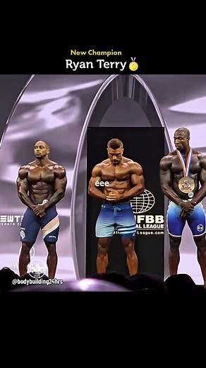 Ryan Terry é o novo campeão do Mr. Olympia 2023!