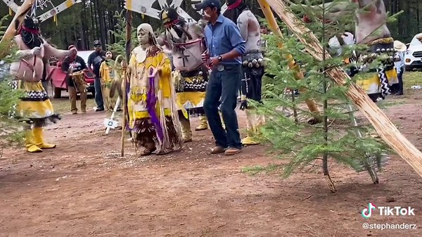 Painting ceremony. Part7 #sunrisedanceceremony #apachecrowndancers #whitepaintedwoman #paintingceremony #traditionalceremony