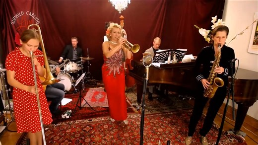 #Bourbon Street Parade - Gunhild Carling Live - Jazz greatest hits. | Pukka Tambunan