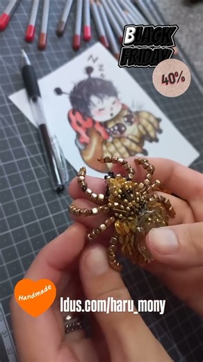 Making. 🍂 Brooch embroidery. Golden Tarantula #거미 #브로치 컬렉션 #art #아이디어스 #작가 #artandcraft #spiders