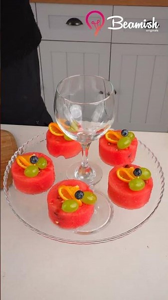 Cute Fruits Decor 🍉#simple #creative #fruitsdecoration #trick