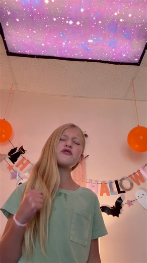 Sooooo excited for our Graveyard Gala concert at The Cut Live this Sunday 10/26!!! Don’t forget to wear your costume & students be sure to bring your decorated pumpkin for the pumpkin contest! 🎃 here’s Posey practicing Vampire by Olivia Rodrigo for the show. | Alexandra Grace Music Studio