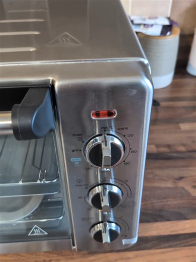 Discover the Versatile Russell Hobbs Mini Oven for Just £69!