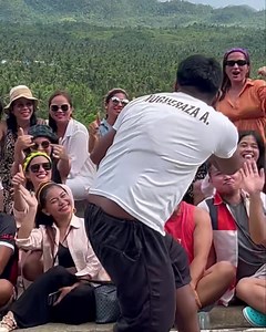 12K views · 42 reactions | BTS Behind the scenes | Instagram-famous human drones of Siargao Island. Oh yeah!!   Join our Land Tour package and get to experience this for only ₱1,800 per head  Lunch included. #Siargao #siargaotours #siargaopackages #humandrone | Siargao Tour Center | Facebook