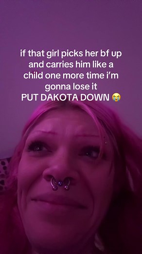 Dakota and Felicity: The Carrying Challenge