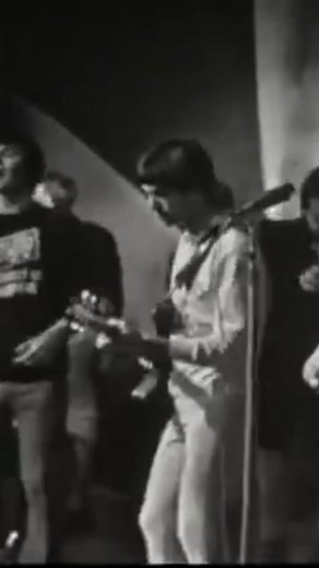The Zombies - This Old Heart of Mine (Is Weak for You) (The Isley Brothers Cover). From 'Dents De Lait, Dents De Loups', broadcast on 11th January 1967. #thezombies #theisleybrothers #cover