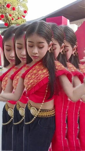 Bangkok City น้องอันดา #Bangkokcity #ดารา #นักแสดง #เพลงฮิต #dance @Siam Premium outet @Bangkok @news1 @ข่าวสด Khaosodonline @ข่าวบันเทิงดารา @ข่าวเด่น_วันนี้ @ข่าวทั่วไทยนิวส์ @ข่าวเด่นข่าวเด็ด