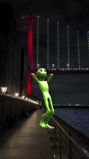 🌃 alian dance song 🐸🌃
