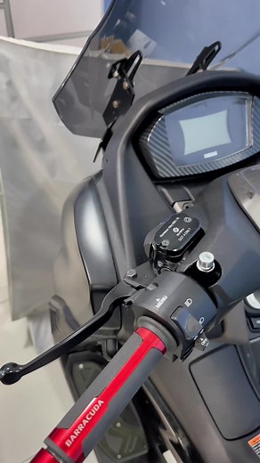 Custom CNC Brake Master Cap for Yamaha and Honda NMAX