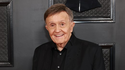 Country Legend Bill Anderson Shares Update After 'Freak Accident'