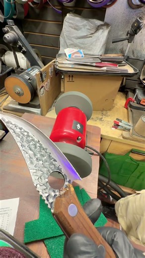 Honing knives