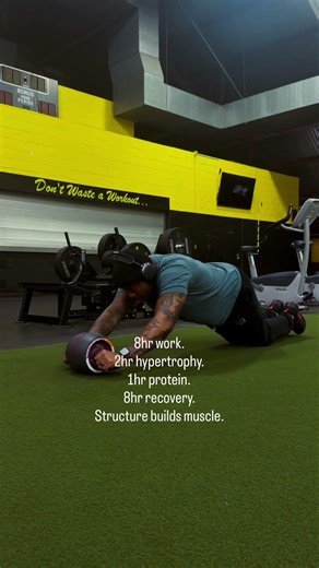 How to get a six pack with ab roller #fitnessmotivation #coreworkout