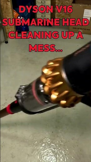 DYSON V16 Submarine head | Turning a dirty floor clean