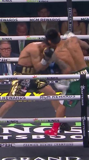 Magsayo showcasing his fast hands ability to put combinations together from the onset of the opening bell. #MagsayoMata 📺 Watch the prelims LIVE: https://pbcham.ps/PacBarriosPRELIMS | Premier Boxing Champions