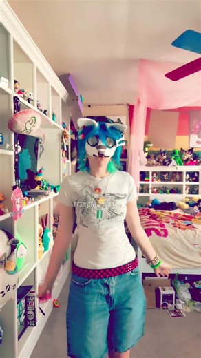 1 luv h4v1ng fun! 💚🩷{#ootd #furry #regretevator #infected #fypシ゚viral #fyp #fictionkin