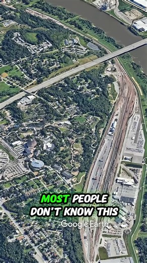 Explore the Henry Doorly Zoo and Aquarium in Omaha