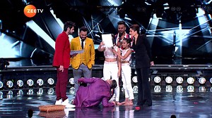 1.7M views · 31K reactions | Wild card entrants Sakshi and Sambhavi have set new levels for Dance India Dance with their dynamic performance! Tune in to Zee TV on Sat-Sun at 8 pm to watch India's biggest dance battle. #DanceKaJungistaan #BattleOfTheChampions #Raftaar #Bosco #KareenaKapoorKhan #KaranWahi | ZEE TV | Facebook