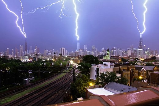 Timelapse Captures Triple Lightning Strike on Three of Chicago’s Tallest Buildings