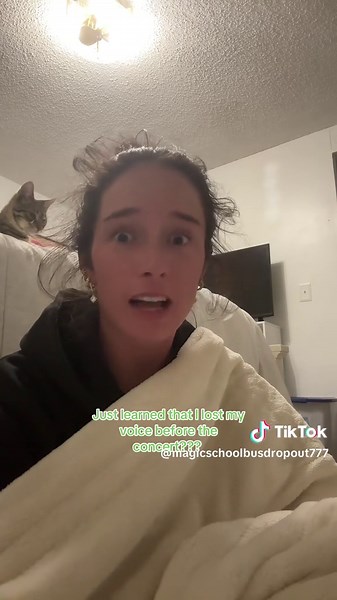 So I genuinely had no idea that I could not scream. I am going to the New Orleans concert Monday and the Birmingham concert Wednesday. How do I get my voice back??? I’m so concerned at the moment. I can talk just fine but I randomly can’t scream!? #funny #goodvibes #fyp #humor #concert