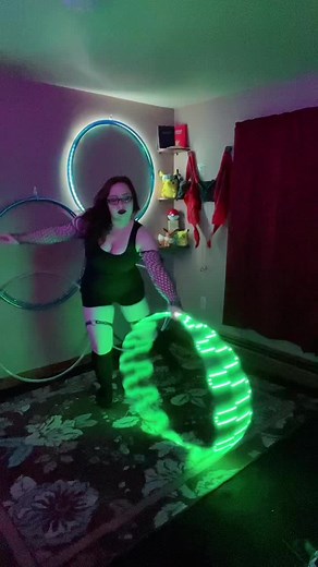 Flow time✨ #flowarts #hulahoop #dance #confidence #rihanna #pondereplay #flowtok